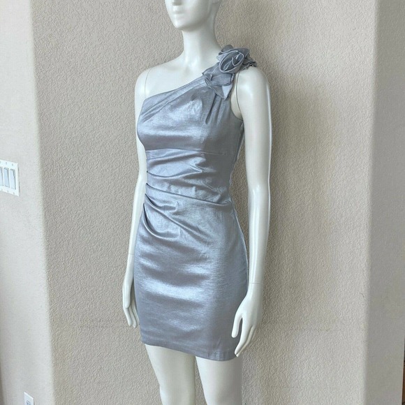 Jessica McClintock One Shoulder Strap Dress - Picture 5 of 7